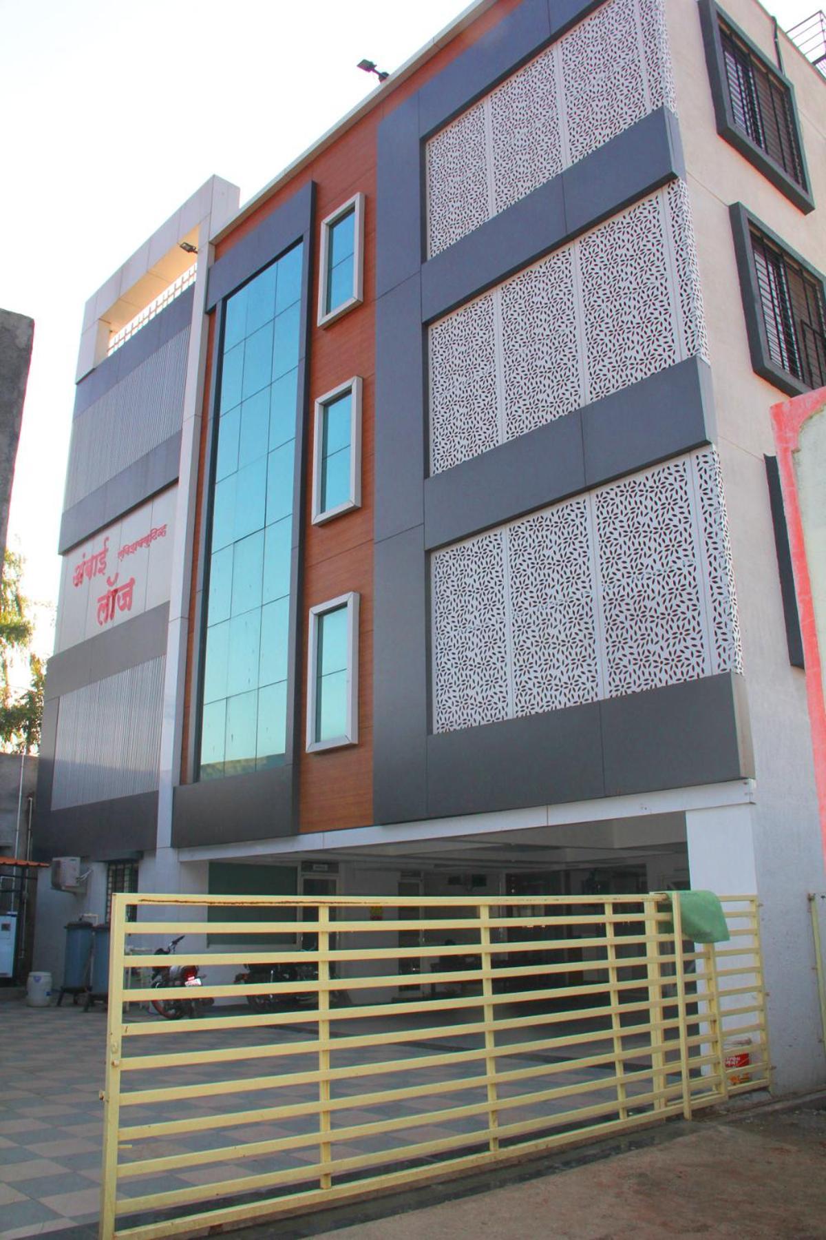 Hotel Ambai Executive Tuljapur Exteriér fotografie